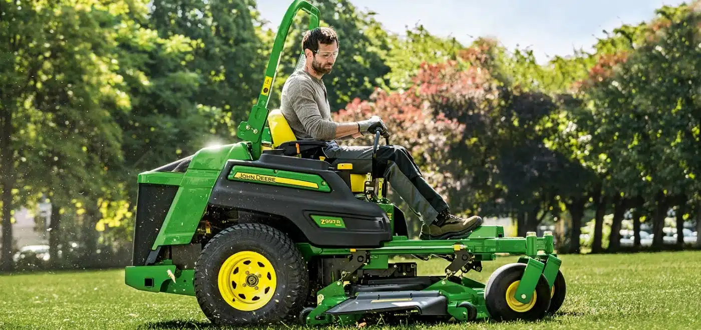 John Deere - Commercial Mower
