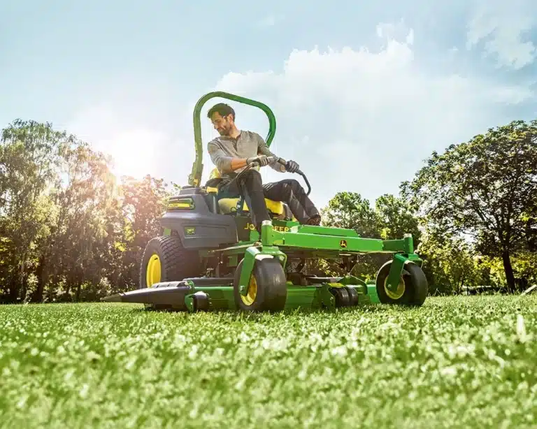 John Deere Zero Turn Mower