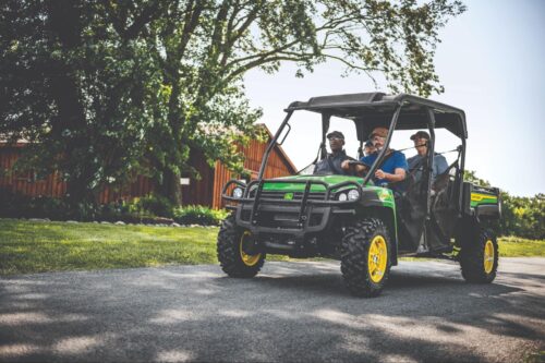 Meet the John Deere XUV 825M S4 Gator