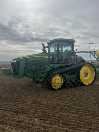 2022 John Deere 8RT370 at Papé Machinery Ag & Turf in Gridley, CA