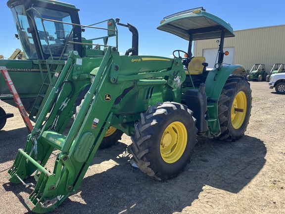  2017 John Deere 6120M at Papé Machinery Ag & Turf in McMinnville, OR