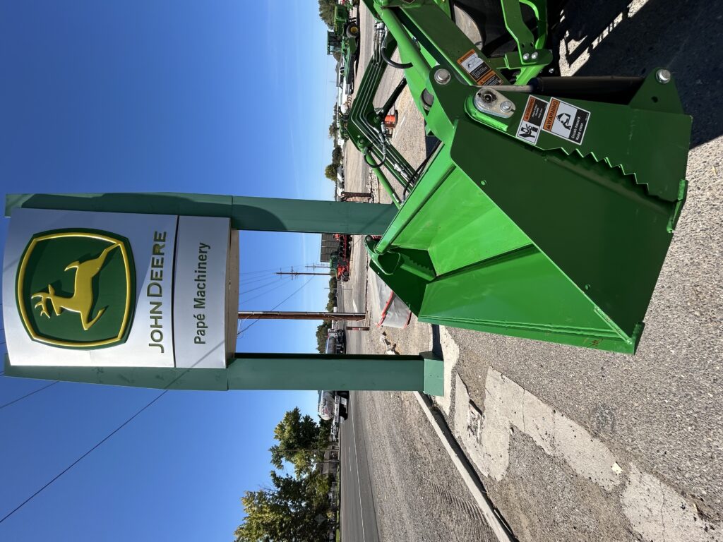 2023 FRONTIER AY11E | Papé Machinery Agriculture & Turf