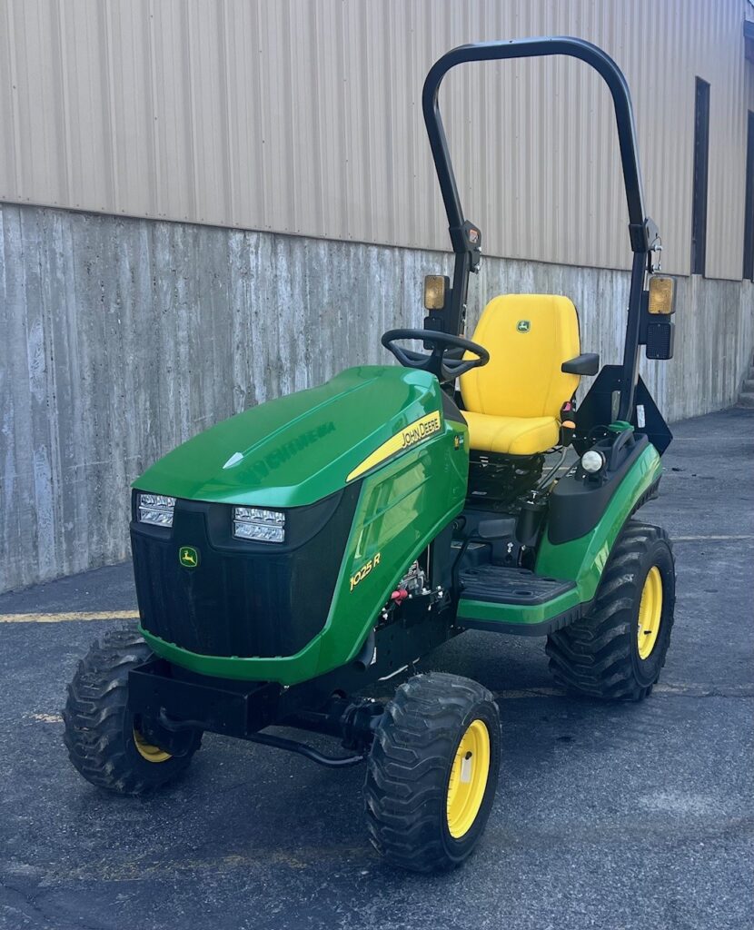 New 2023 John Deere 1025R at Papé Machinery Ag & Turf in Okanogan, WA