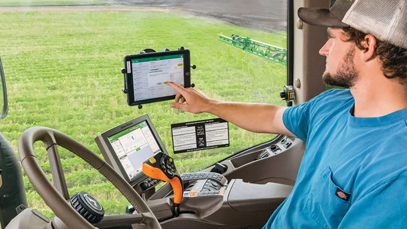Operations Center PRO Dispatch From John Deere Operations Center™ PRO